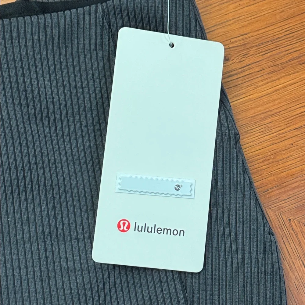 NWT Lululemon Ribbed Softstreme Flared Pant Regular Black LW5GVKS SIZE 4 $128 - Picture 3 of 6